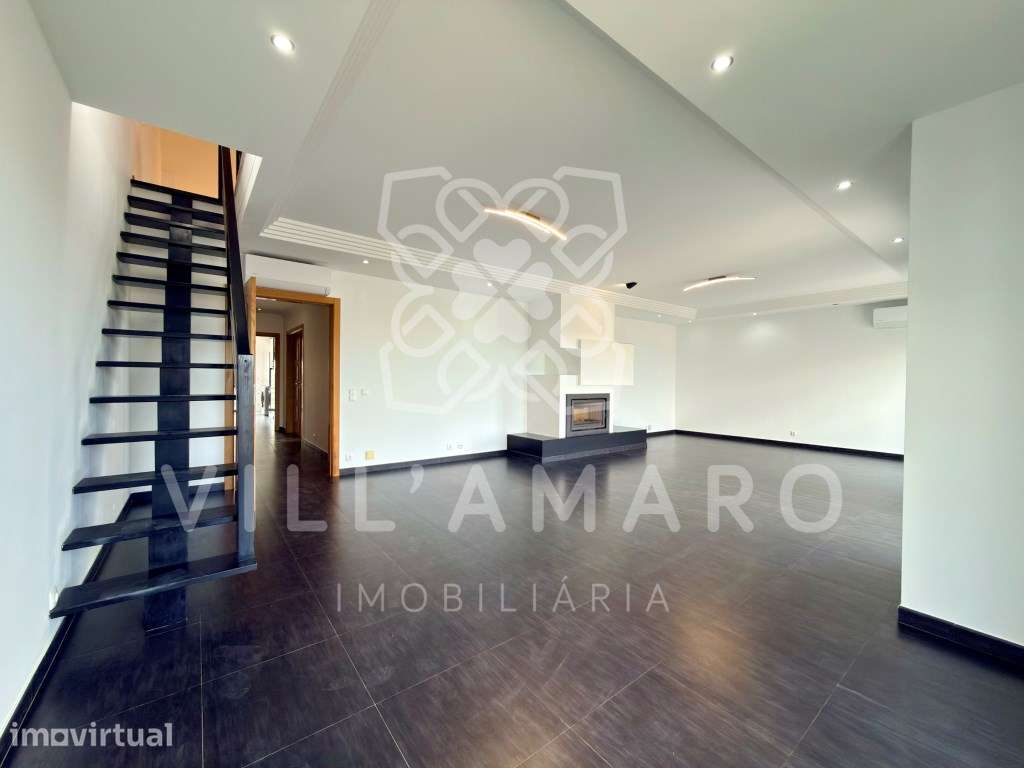 T3 Espaçoso com Garagem Box, Sótão e 3 Varandas em Mafra - Grande imagem: 3/31