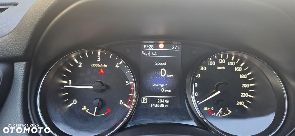 Nissan Qashqai 1.6 dCi Xtronic TEKNA+ - 35