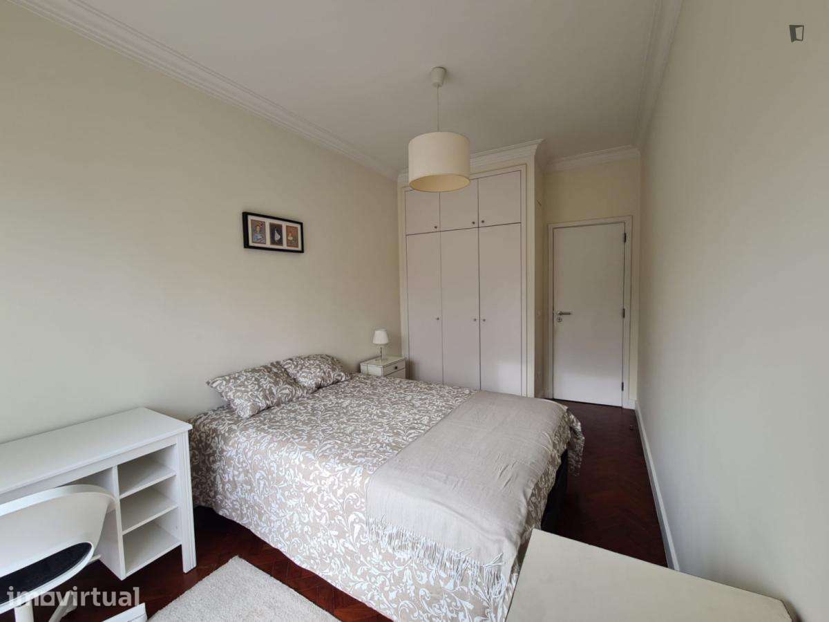 Quarto - localizado em Penha de França Lisbon - Grande imagem: 3/14