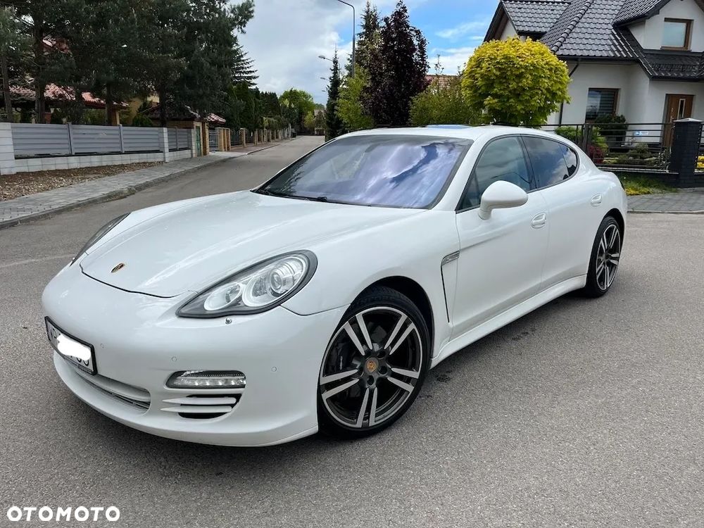 Porsche Panamera Edition - 1