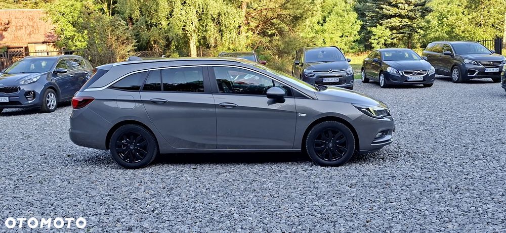 Opel Astra 1.4 Turbo Business - 9
