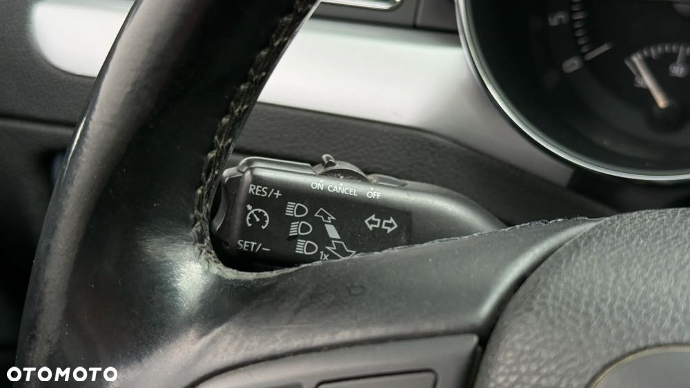 Skoda Superb 2.0 TDI Elegance DSG - 27