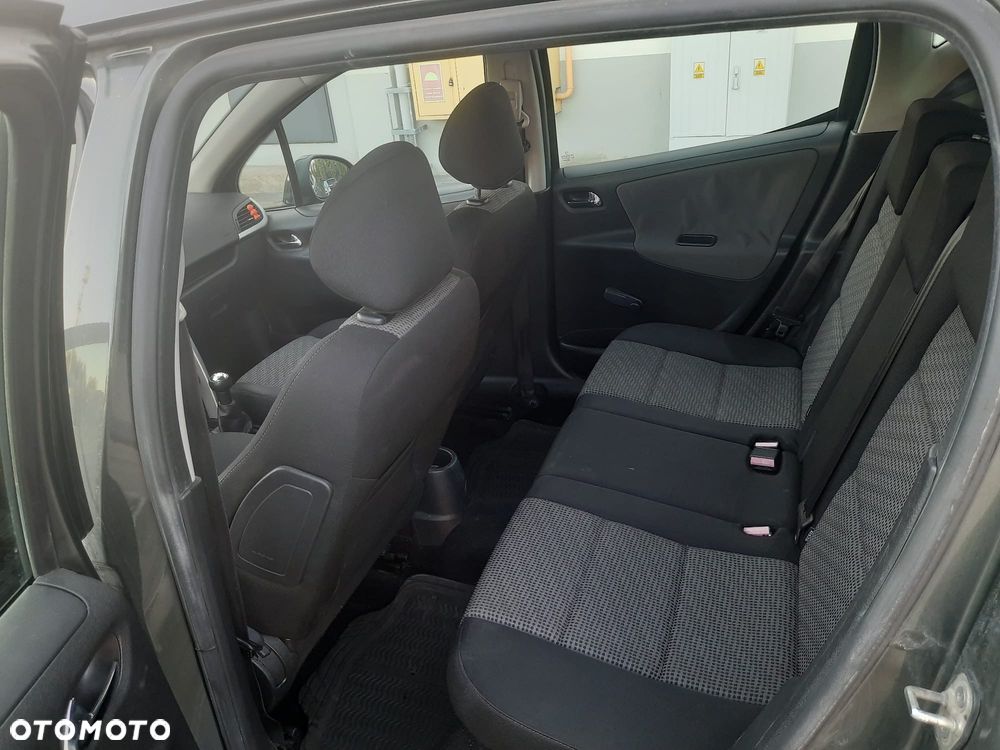 Peugeot 207 1.6 HDi - 9