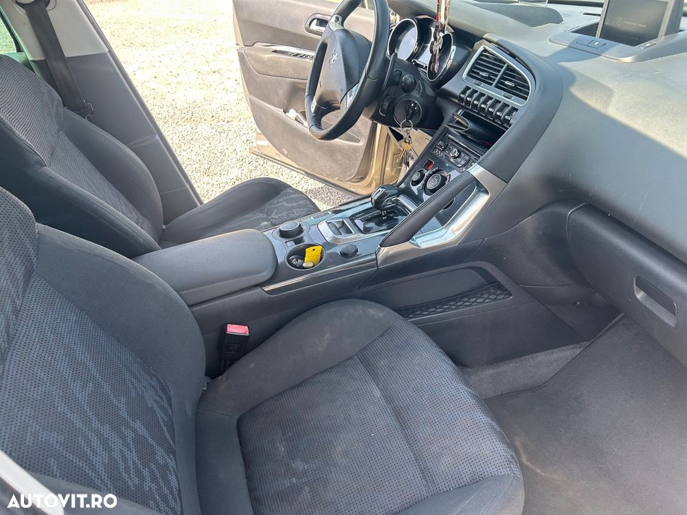 Peugeot 3008 HDi 160 Automatik Active - 32