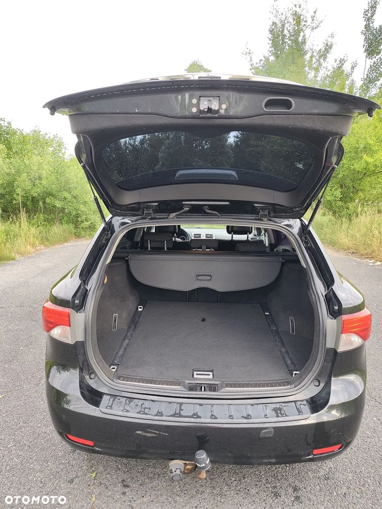 Toyota Avensis 1.8 Comfort - 5