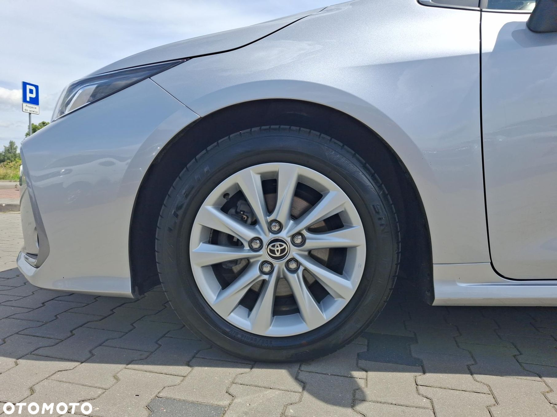 Toyota Corolla - 10
