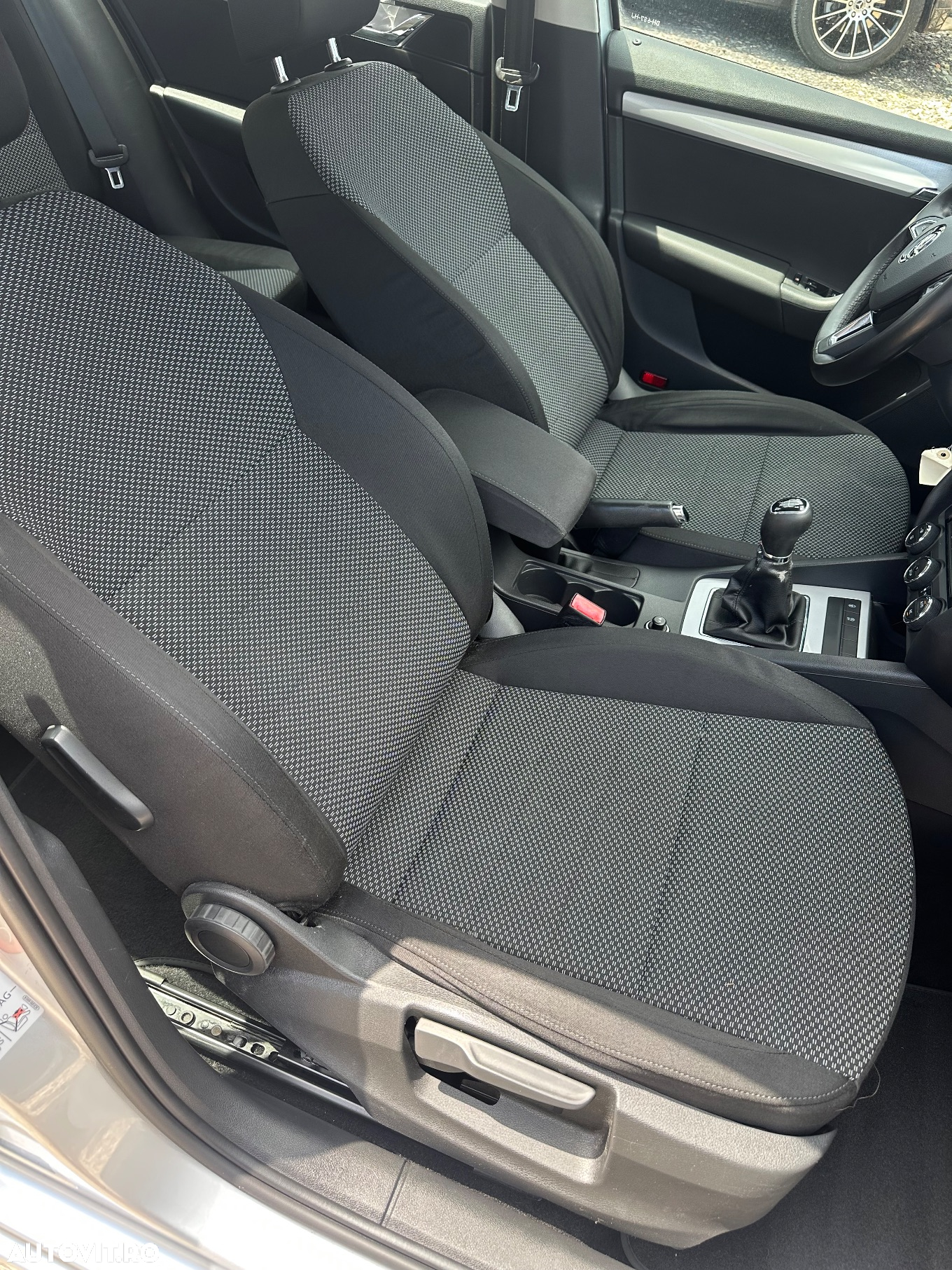 Skoda Octavia 1.6 TDI Business - 14