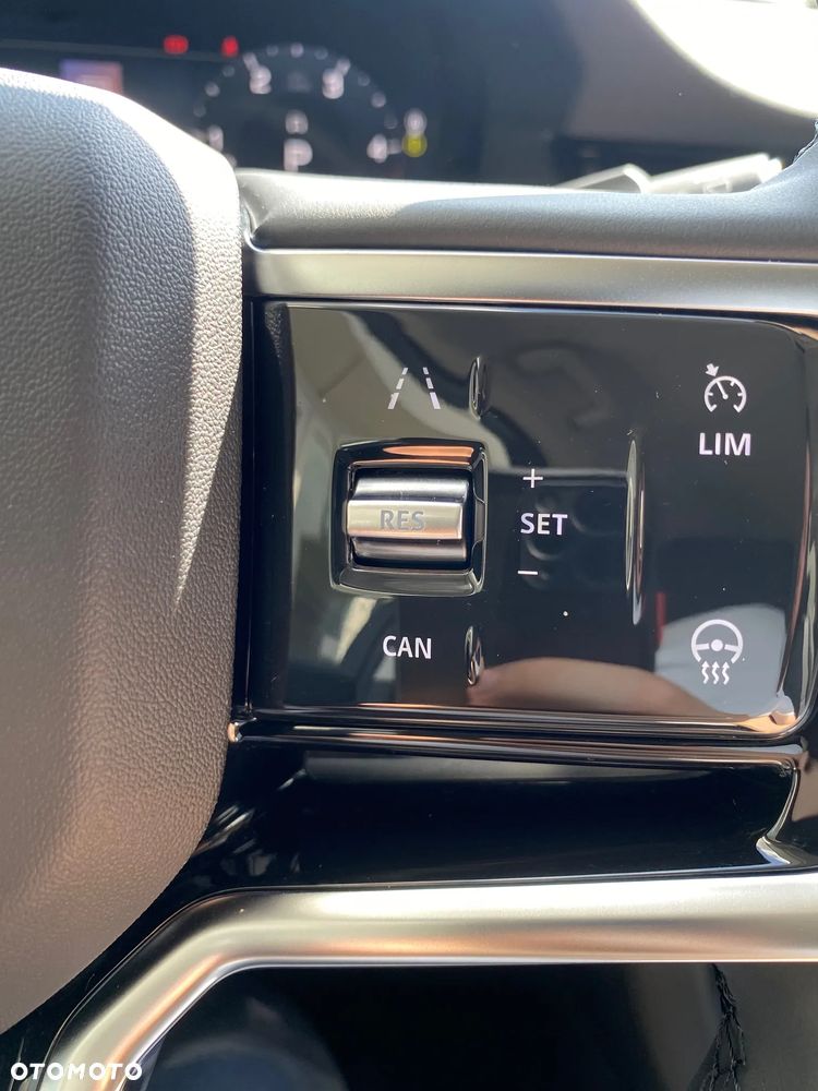 Land Rover Discovery Sport 2.0 D200 mHEV S - 16