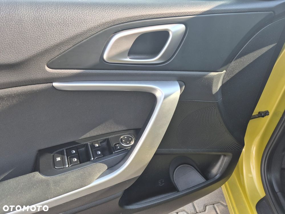 Kia Ceed 1.5 T-GDI M - 21