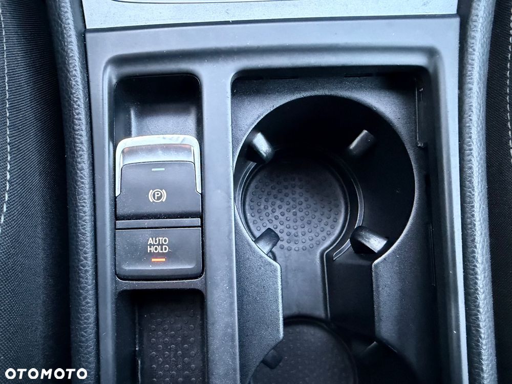 Volkswagen Golf 1.2 TSI BMT Trendline Perfectline - 24