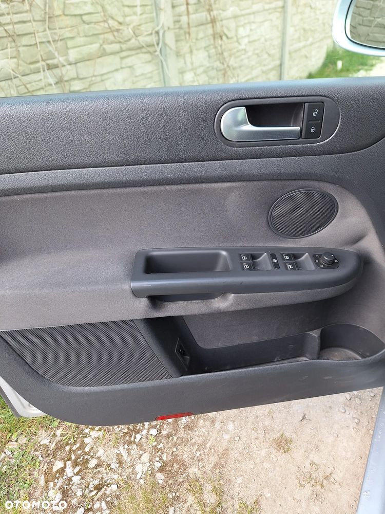 Volkswagen Golf Plus 1.9 TDI Comfortline - 3