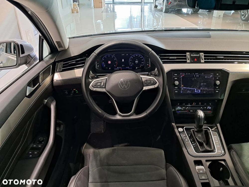 Volkswagen Passat 2.0 TSI Elegance DSG - 11