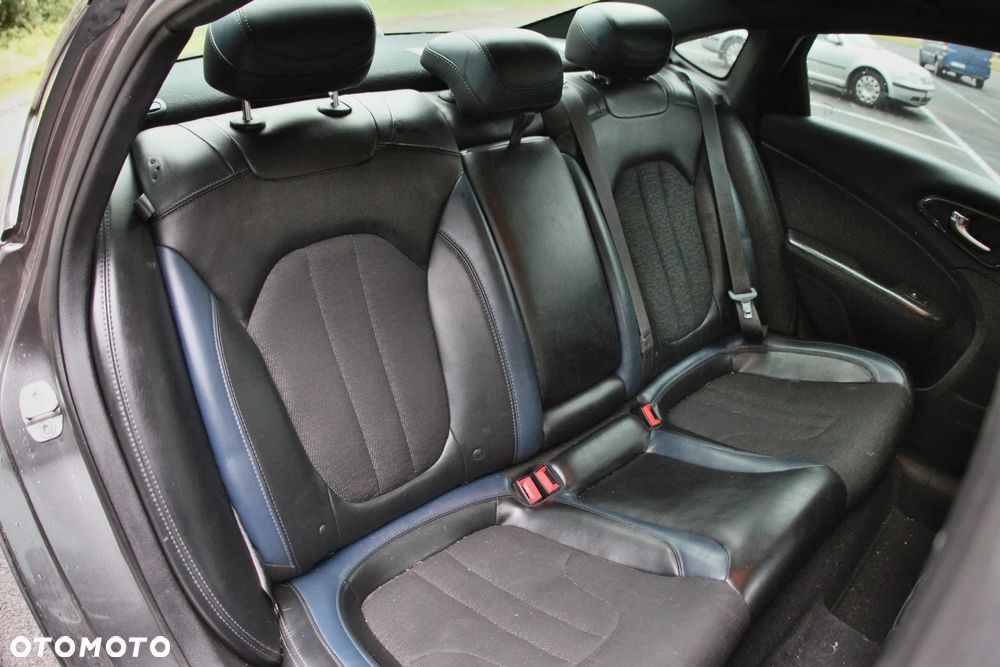 Chrysler 200 - 28