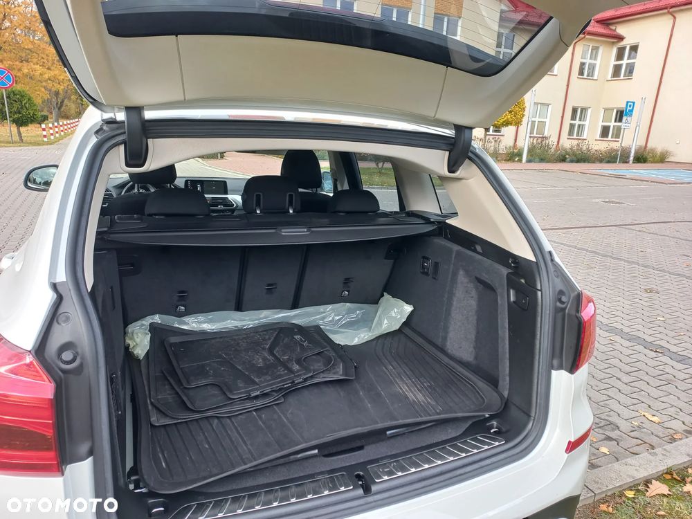 BMW X3 xDrive20i - 13