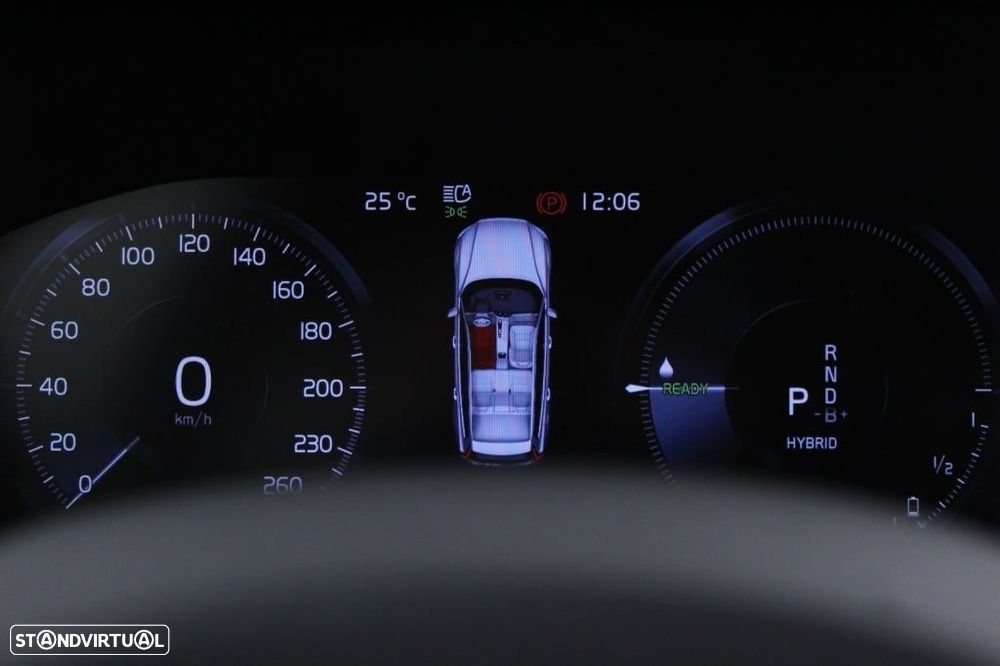 Volvo V60 2.0 T6 AWD TE R-Design - 27