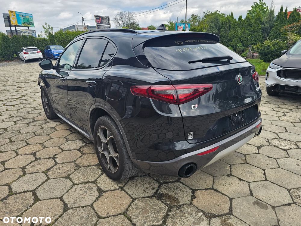 Alfa Romeo Stelvio 2.0 Turbo TI Q4 - 6