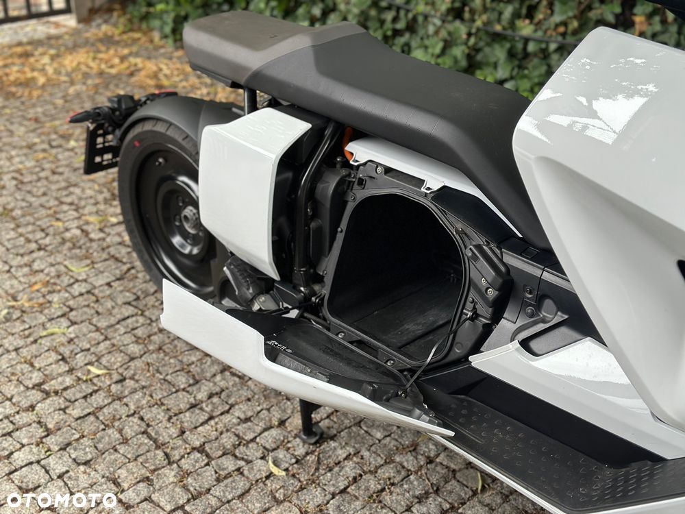 BMW CE 04 - 4