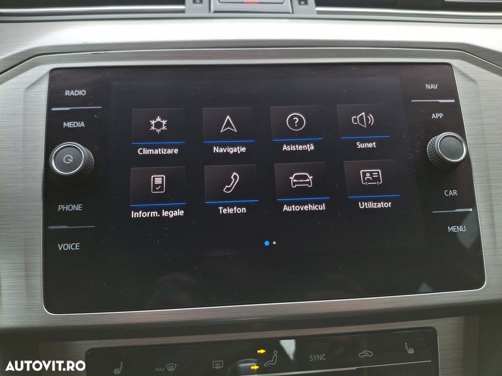 Volkswagen Passat 2.0 TDI DSG Advance - 18