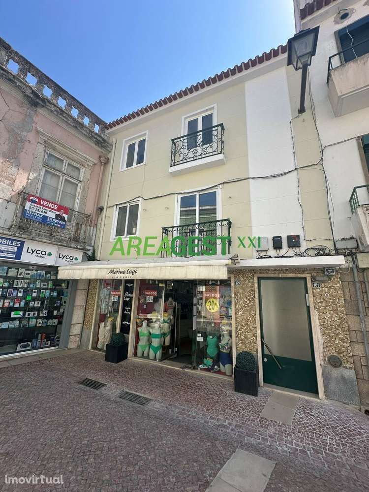 Loja com rendimento no Centro de Vila Franca de Xira - Grande imagem: 4/16
