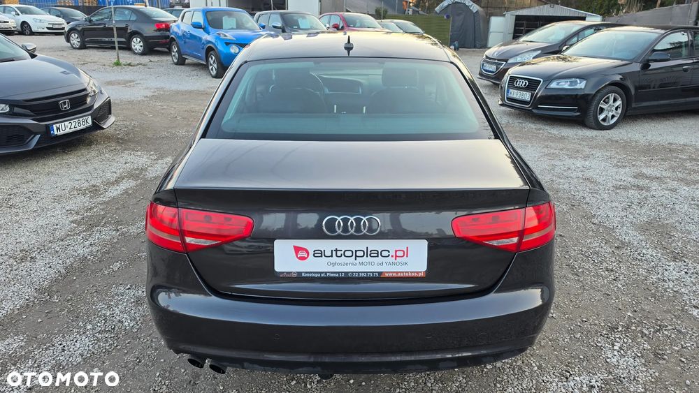 Audi A4 Limousine - 32