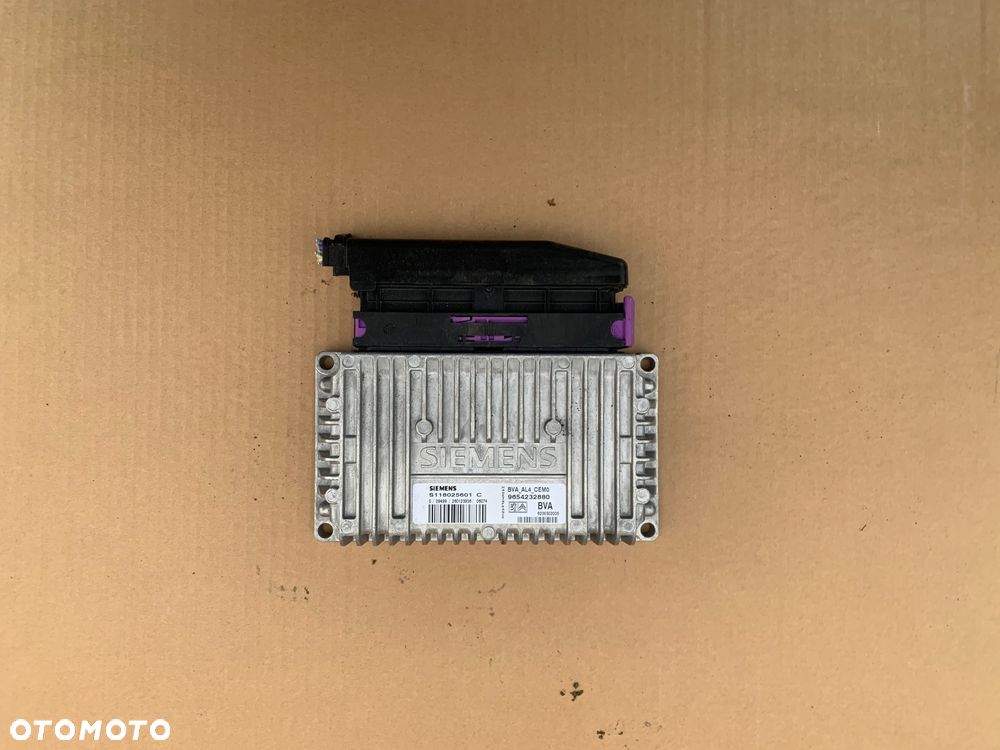 9654232880 Sterownik skrzyni automatycznej Peugeot 807 citroen c8 renault