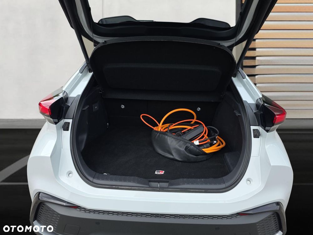 Toyota C-HR - 13