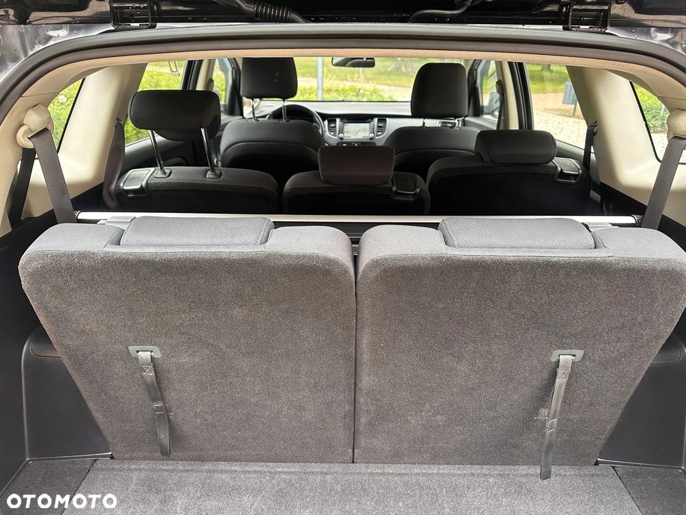 Kia Carens 1.6 GDI Business Line 7os EU6 - 32