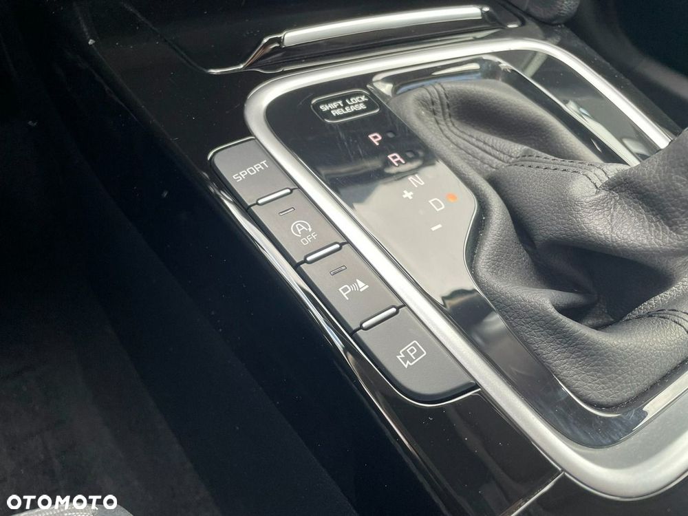Kia XCeed 1.5 T-GDI Business Line DCT - 26