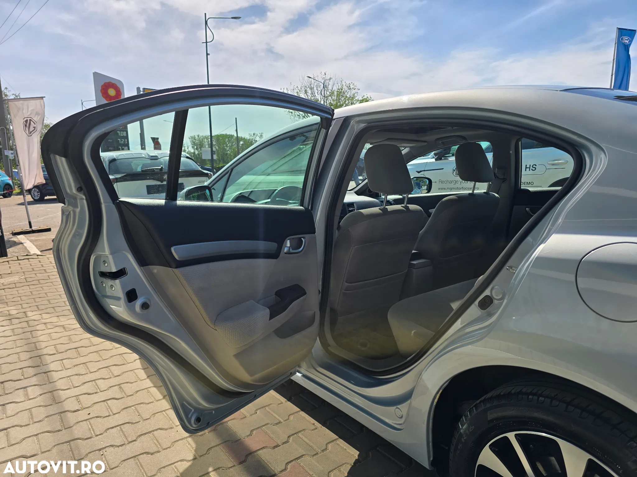 Honda Civic 1.8 i-VTEC MT Executive - 14