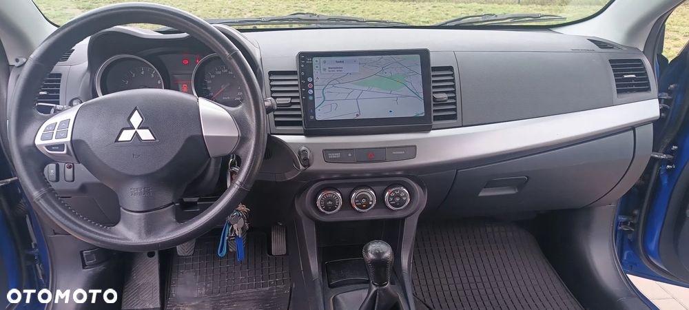 Mitsubishi Lancer 1.6 Inform - 13