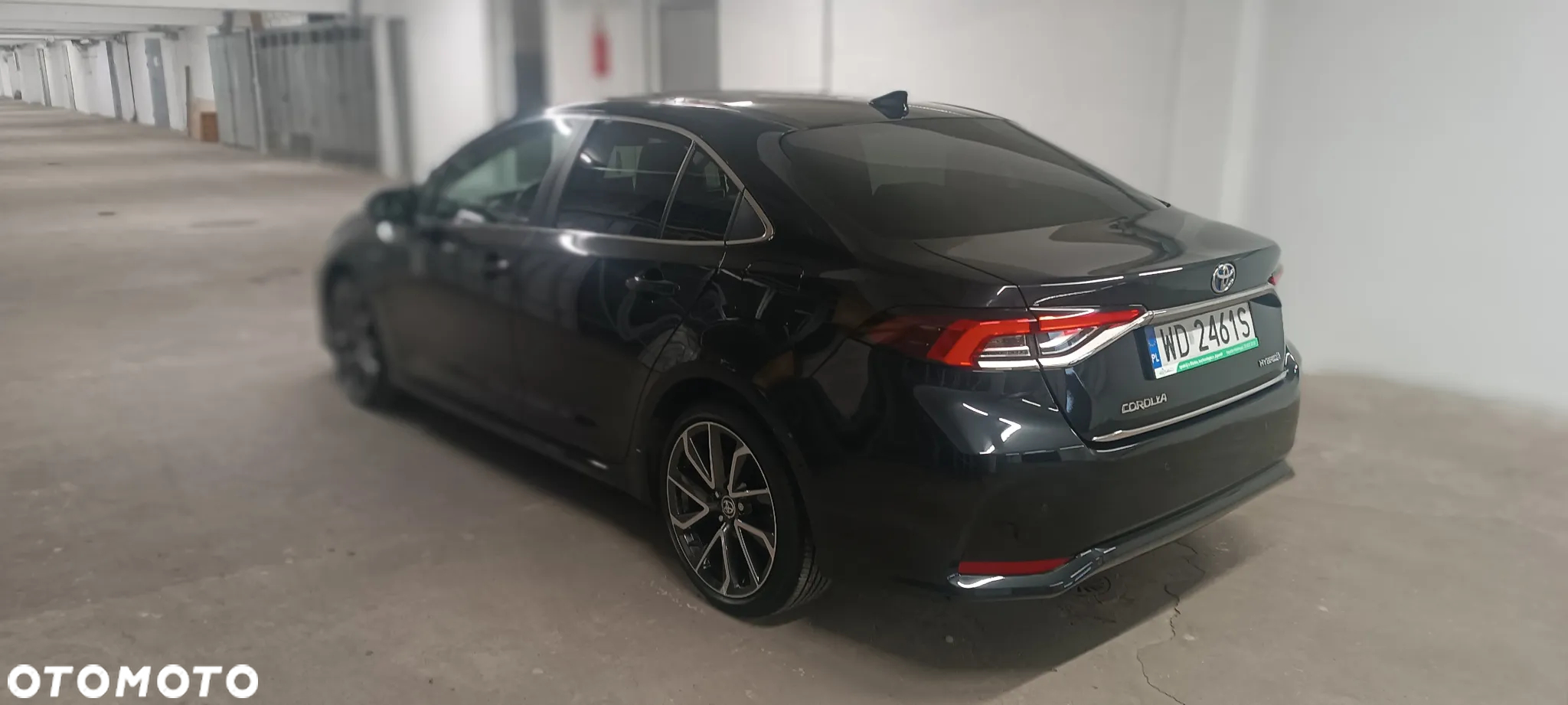 Toyota Corolla 1.8 Hybrid Executive - 10