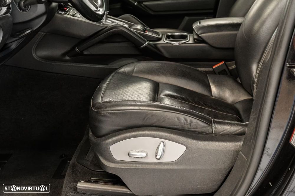 Porsche Cayenne S E-Hybrid Platinum Edition - 4