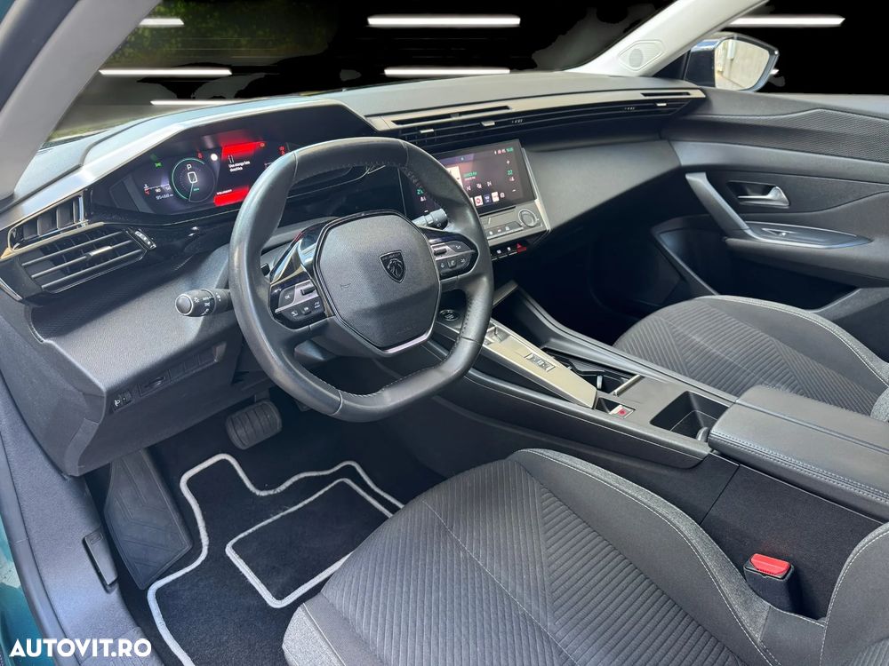 Peugeot 308 1.2 L PureTech Turbo S&S EAT8 Allure Pack - 26