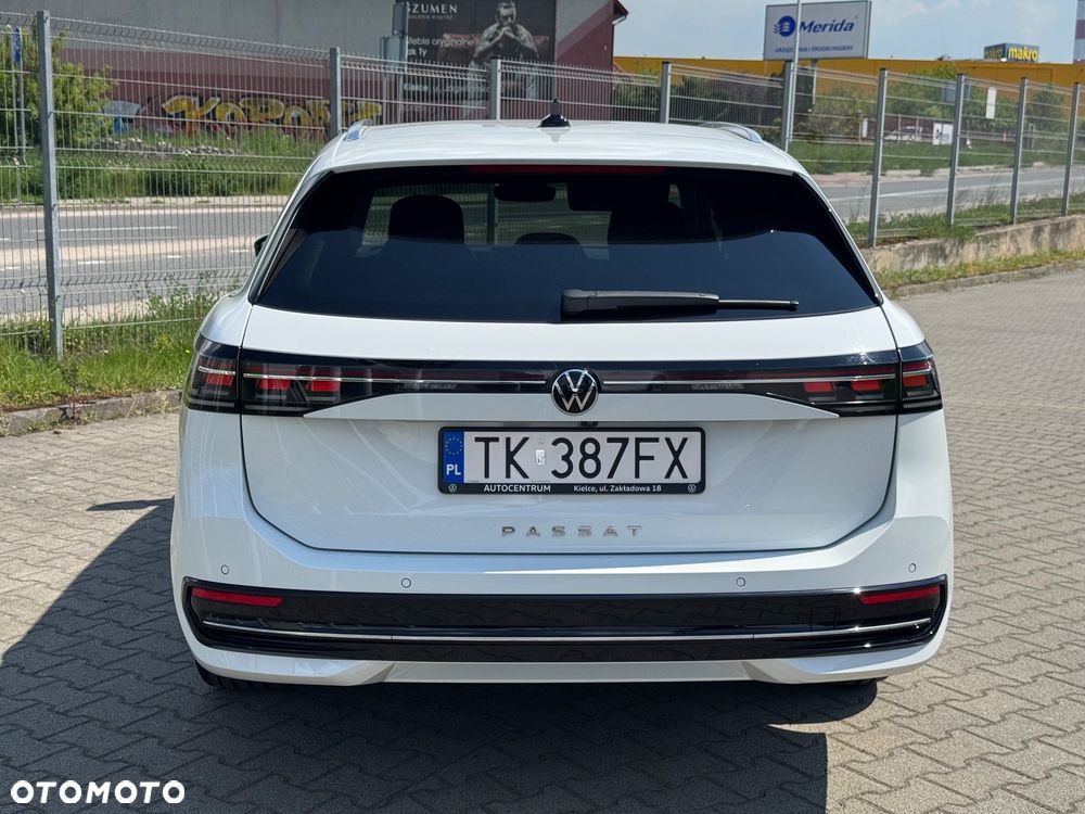 Volkswagen Passat Variant 2.0 TDI SCR Elegance DSG - 6