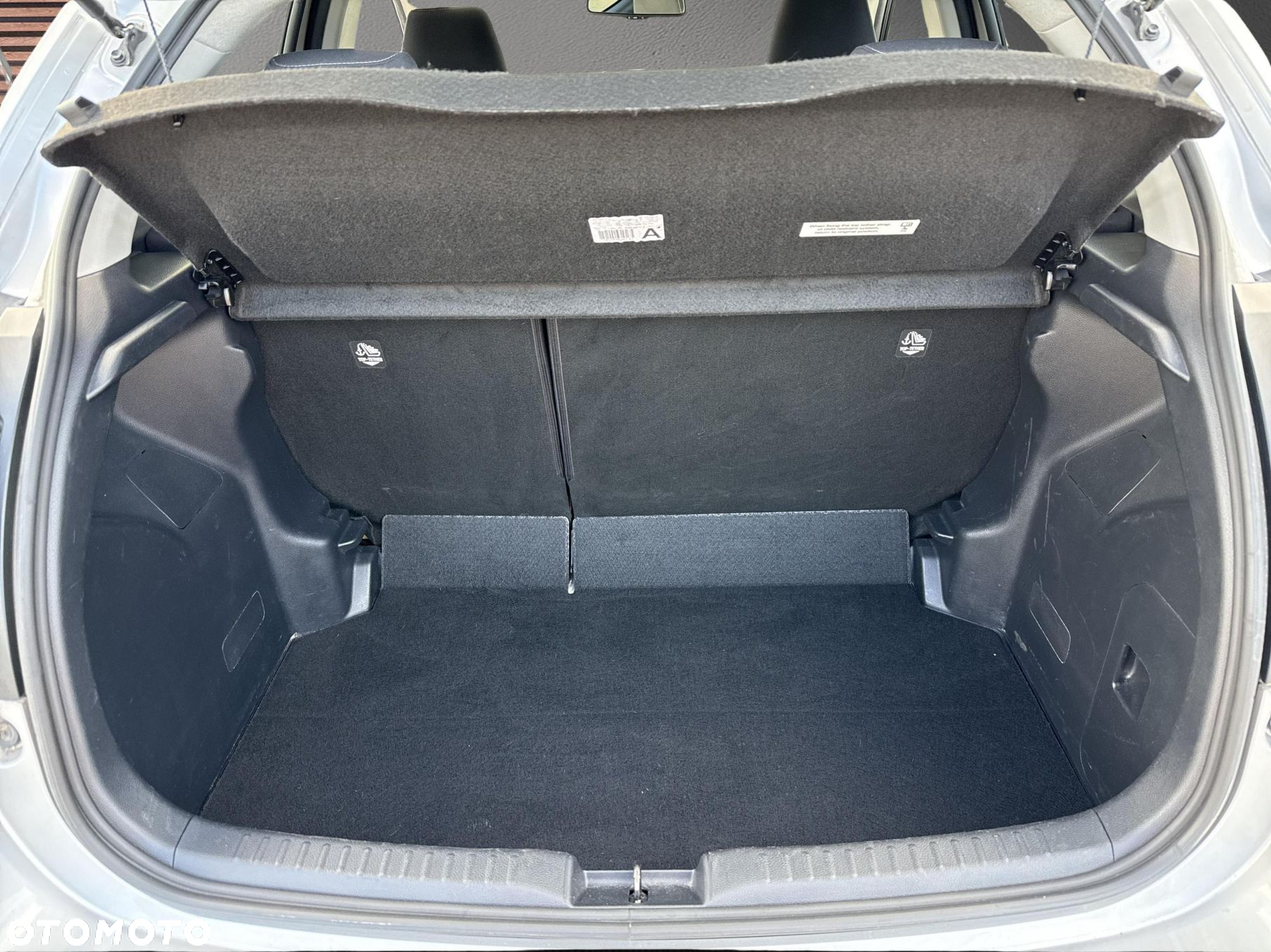 Toyota Yaris - 23