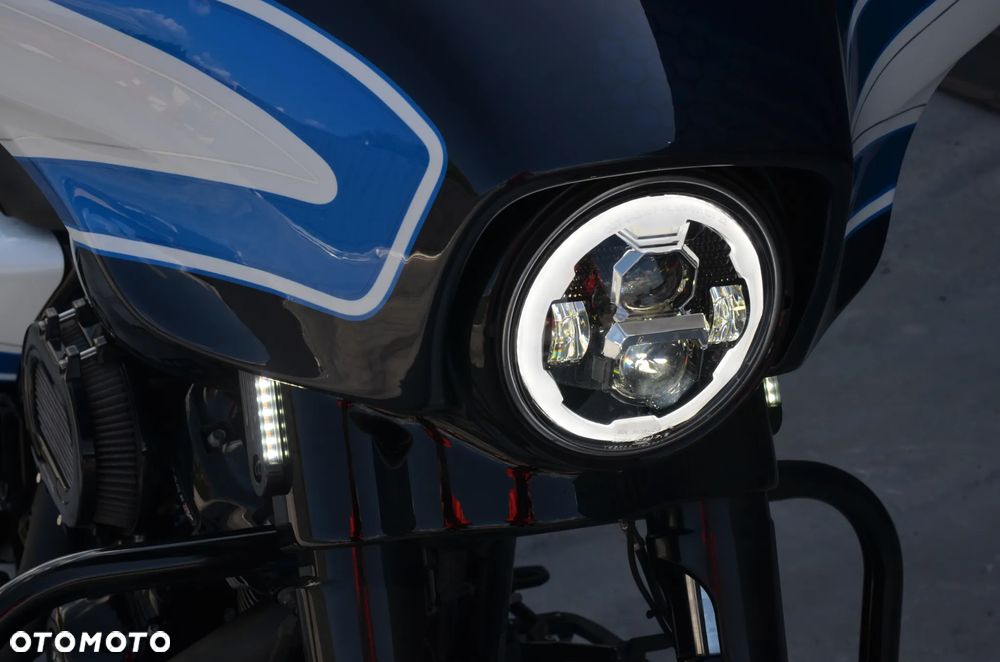 Harley-Davidson Touring Street Glide - 14