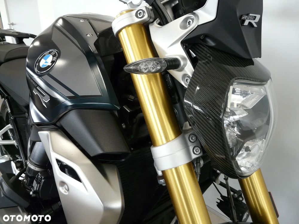 BMW R - 19