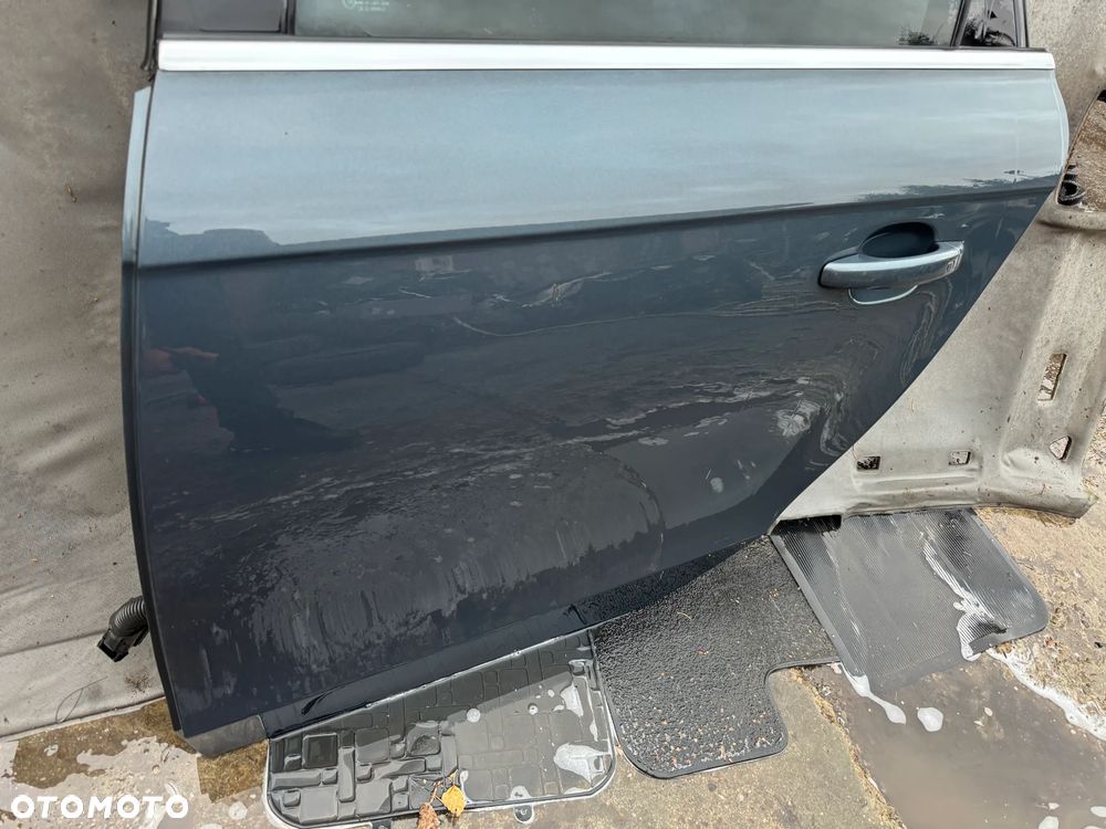 Drzwi lewe Audi A4 B8 kombi lewy tył LZ7H OE - 2