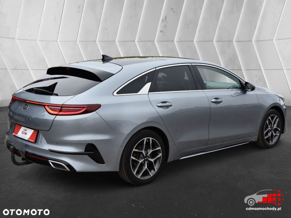 Kia ProCeed - 10