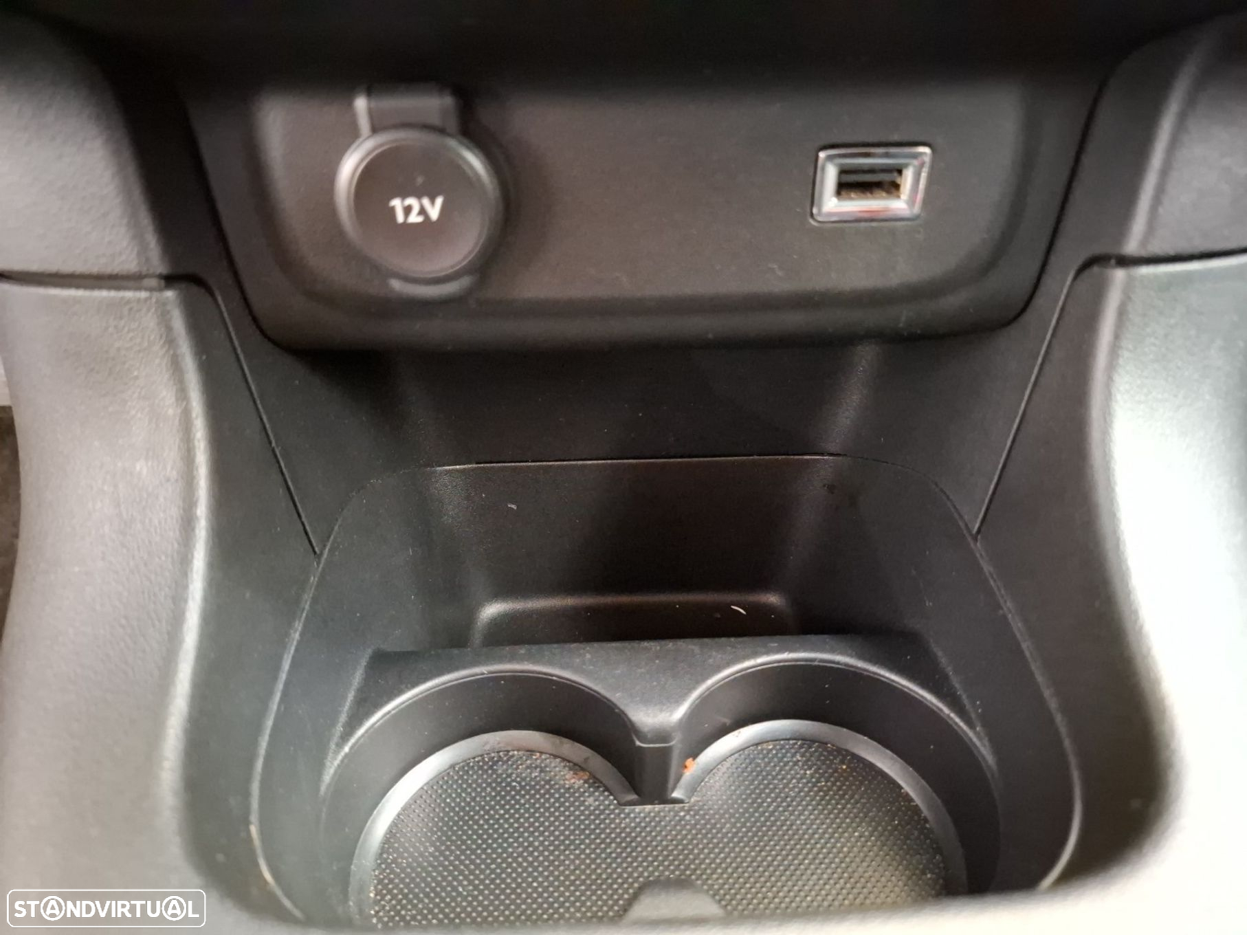 Citroën C3 1.2 PureTech Plus - 21