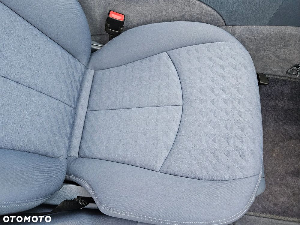 Mercedes-Benz Klasa E 200 Kompressor Automatik Classic - 14