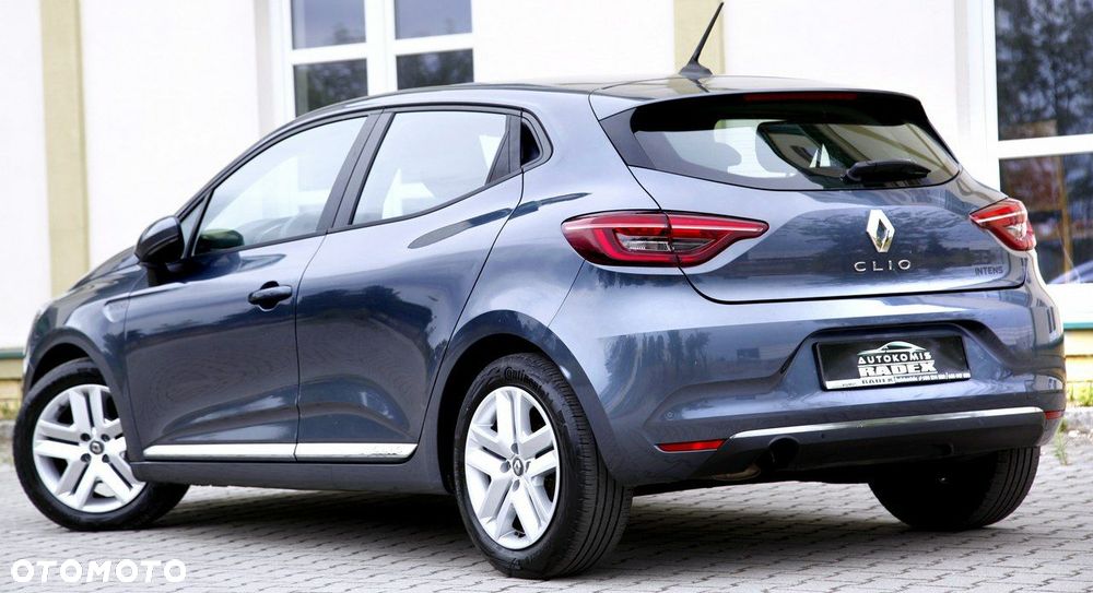Renault Clio - 9