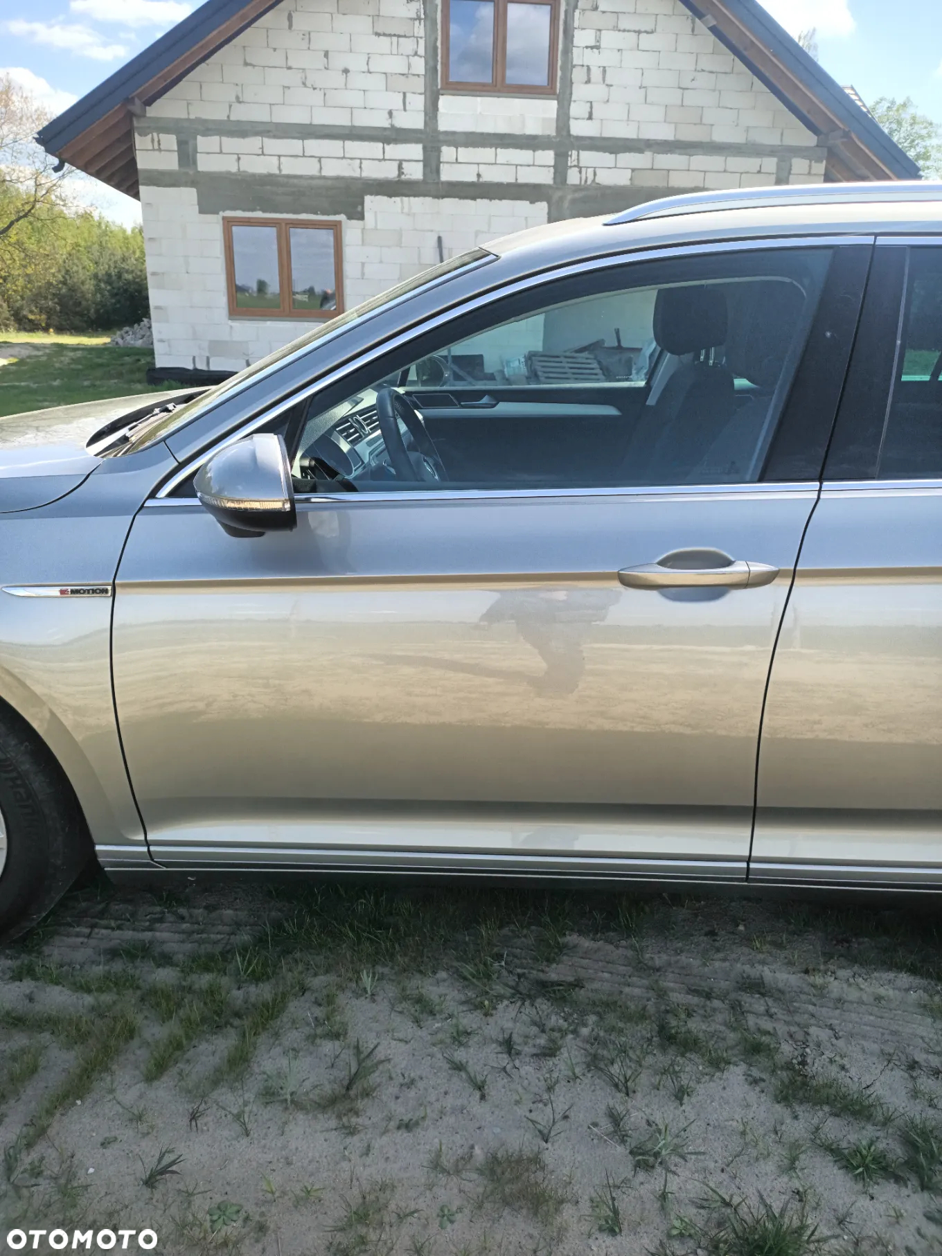Volkswagen Passat - 4
