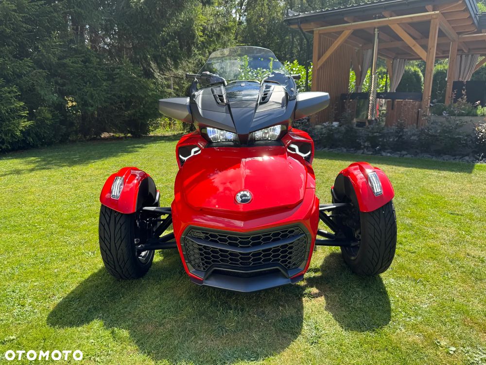 Can-Am Spyder - 1