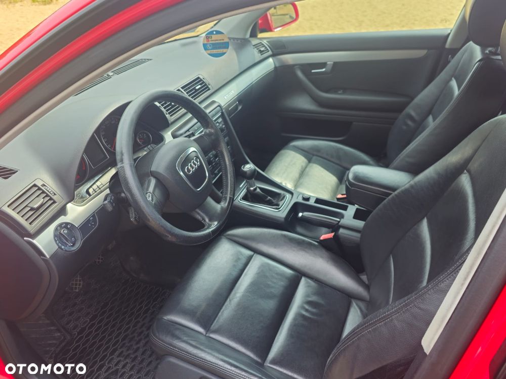 Audi A4 Limousine - 9