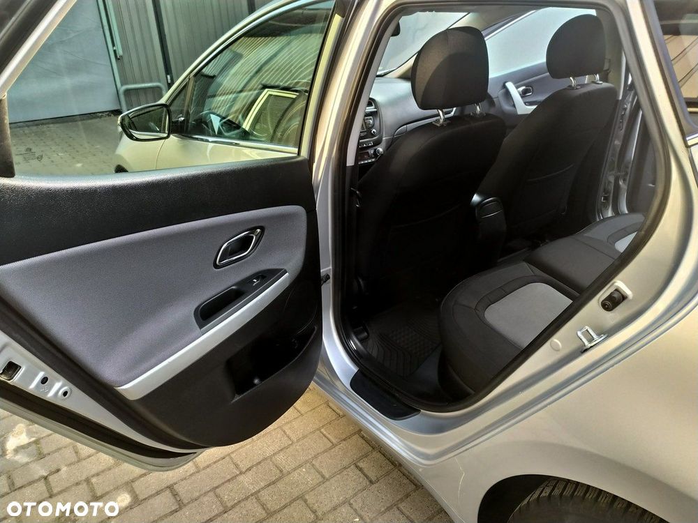 Kia Ceed 1.6 GDI ISG Dream-Team Edition - 20