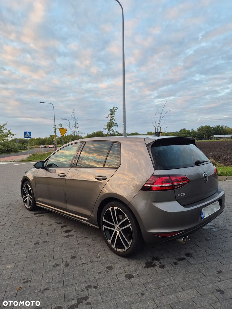 Volkswagen Golf 2.0 TDI BMT GTD - 4