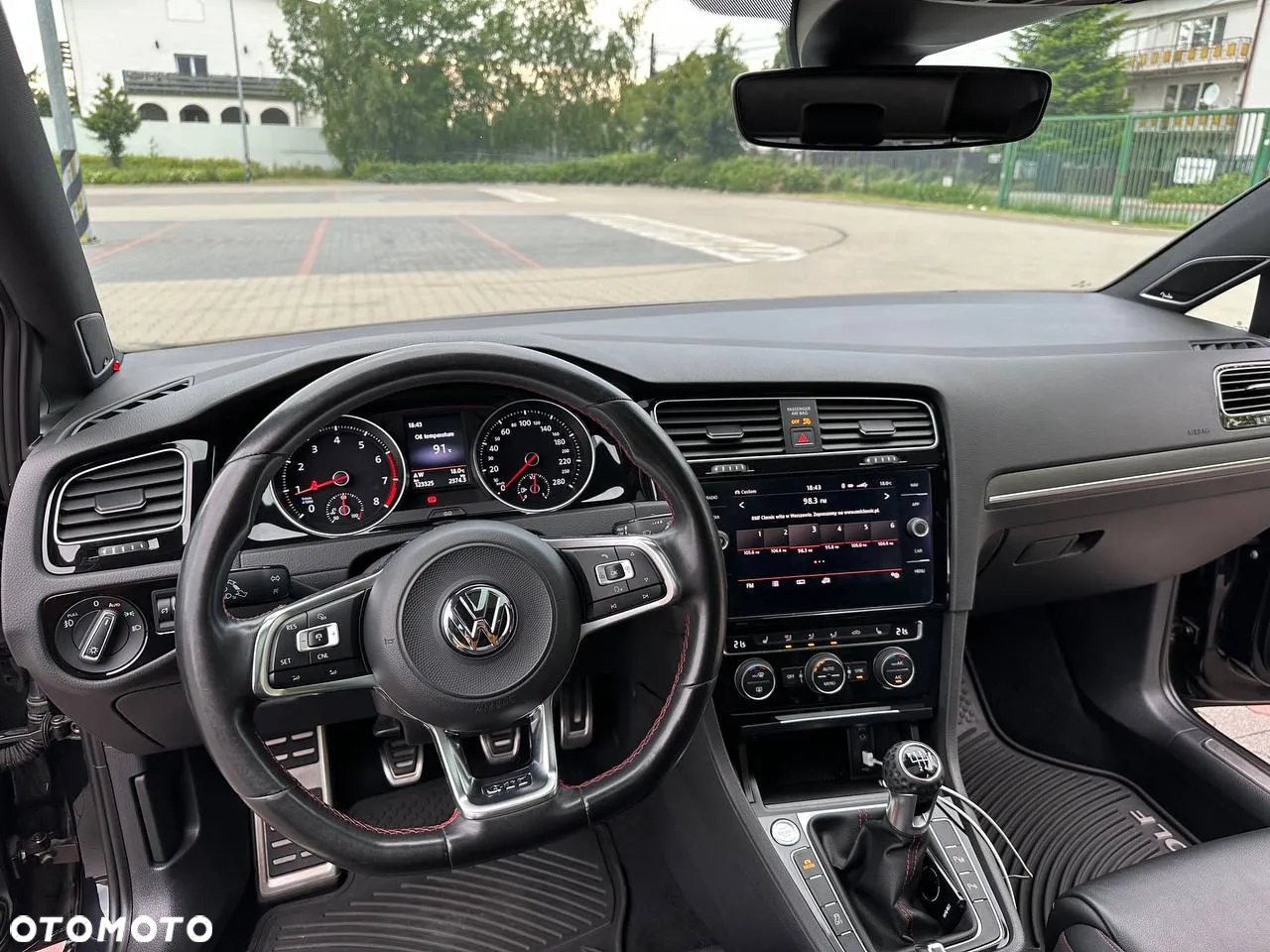 Volkswagen Golf - 14