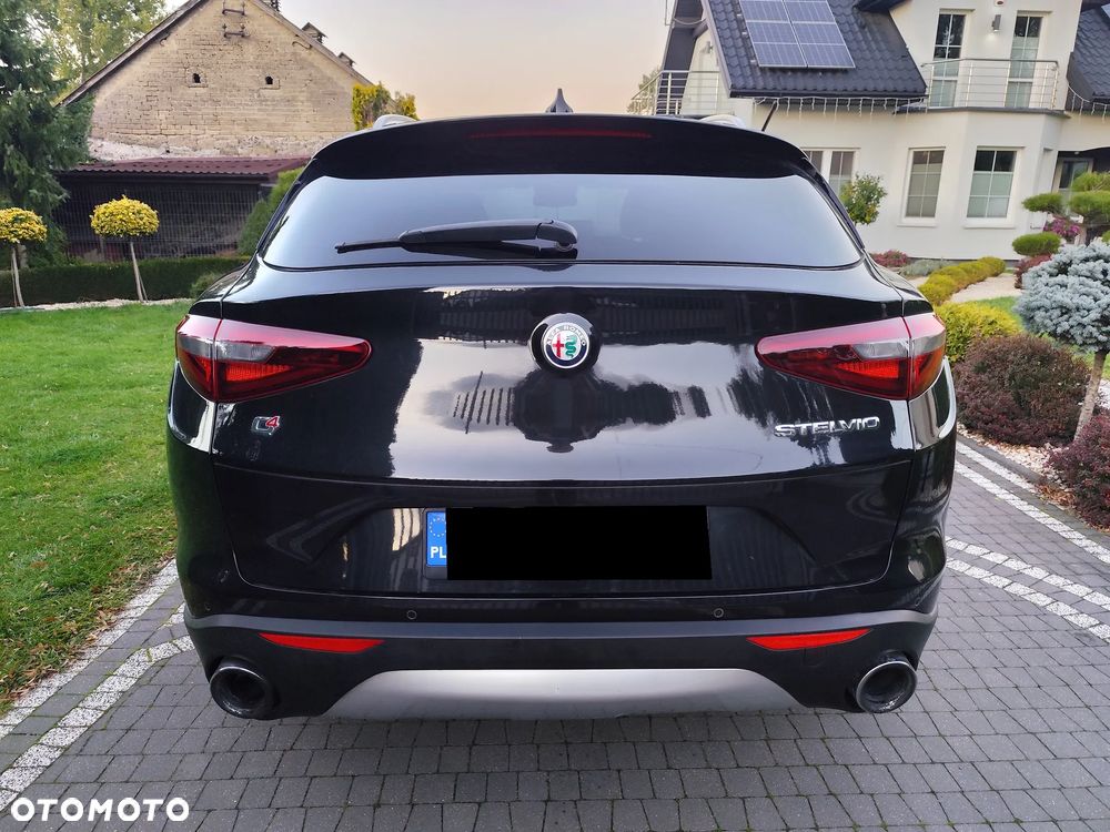 Alfa Romeo Stelvio 2.0 Turbo Tributo Italiano Q4 - 6