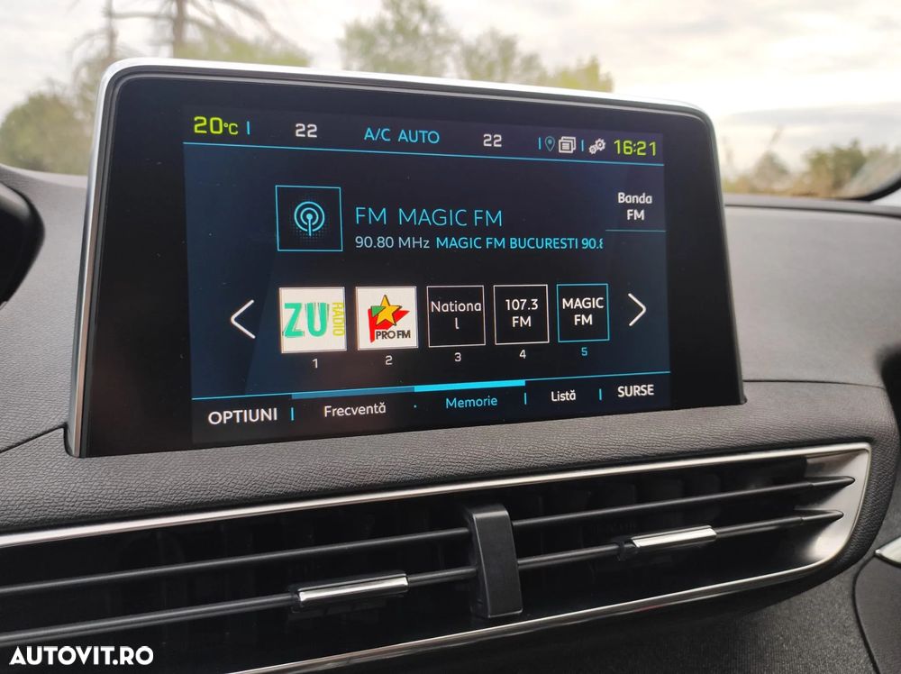Peugeot 3008 PHEV 225 EAT8 Allure Pack - 19